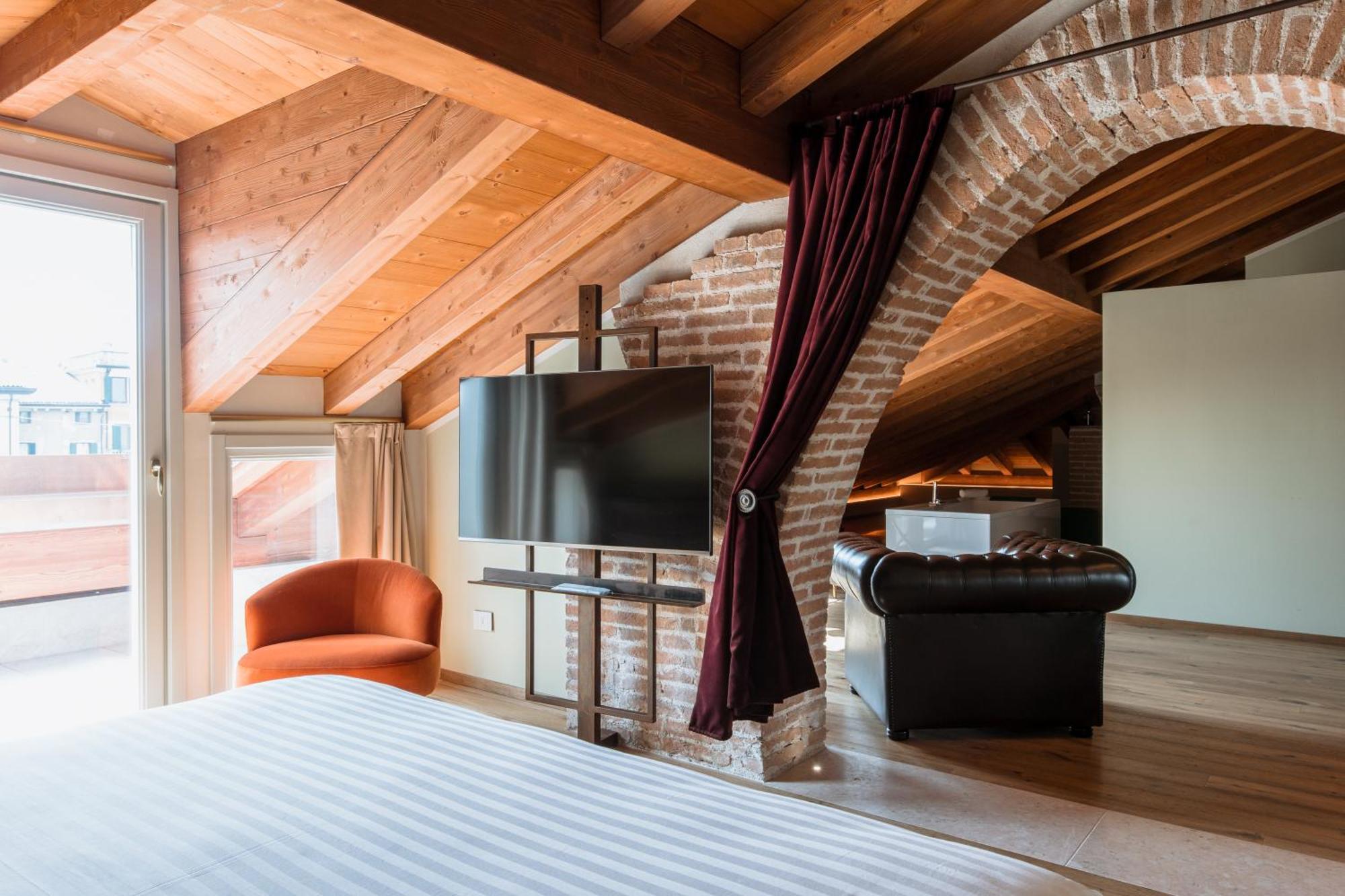 Pavillon Suite & Apartments Peschiera del Garda Exterior photo