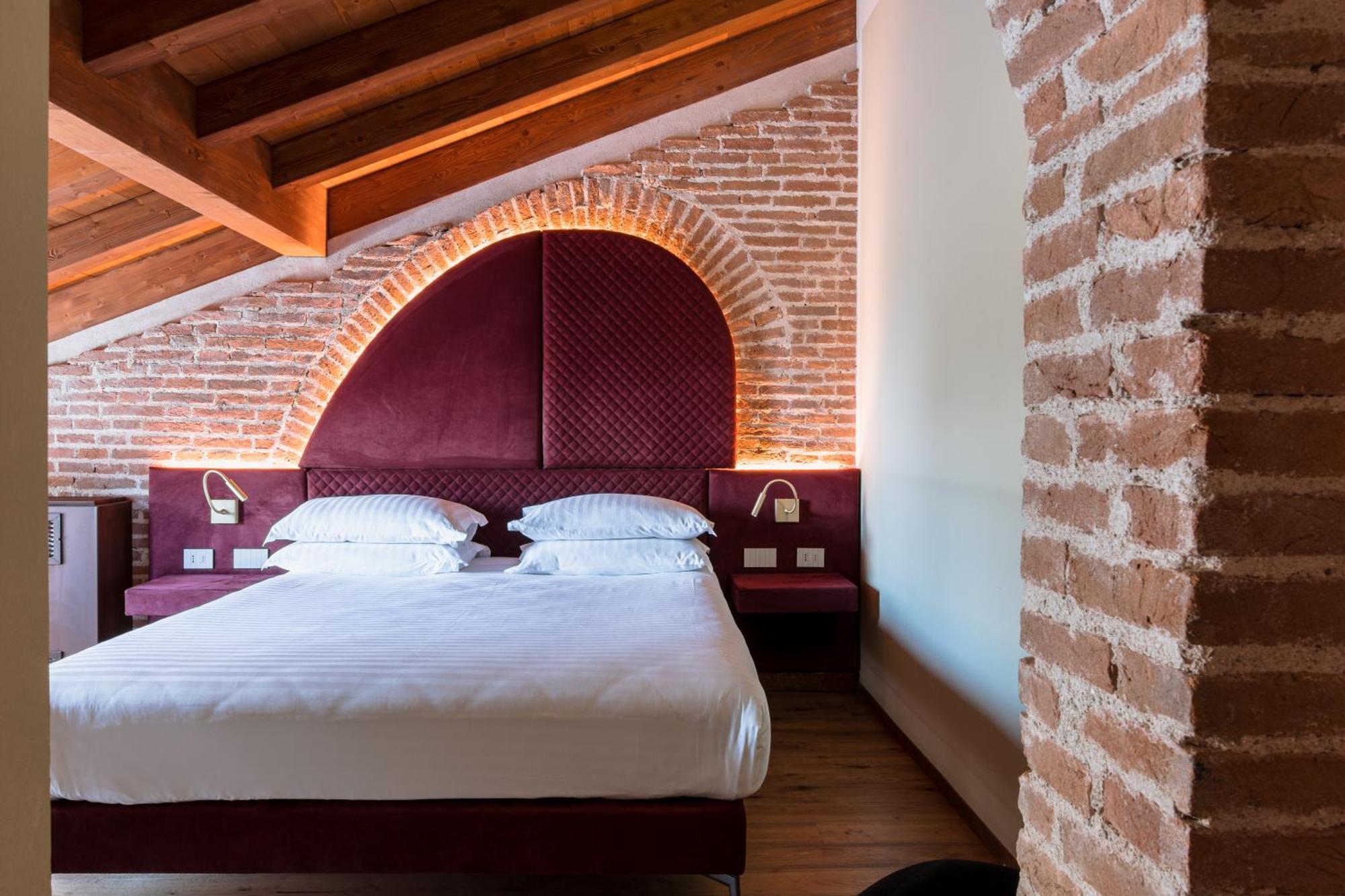 Pavillon Suite & Apartments Peschiera del Garda Exterior photo