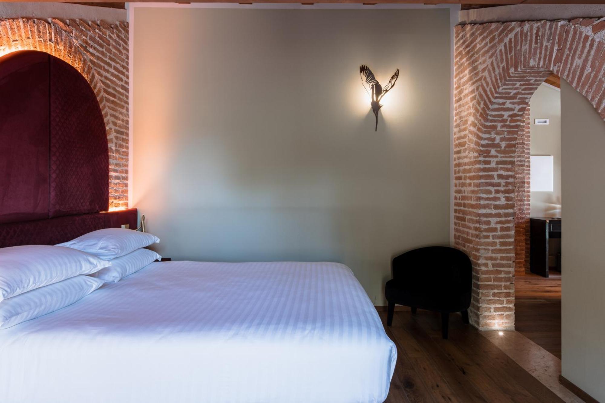 Pavillon Suite & Apartments Peschiera del Garda Exterior photo