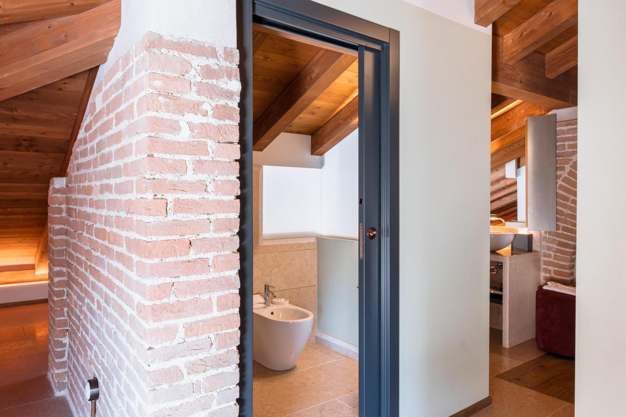 Pavillon Suite & Apartments Peschiera del Garda Exterior photo