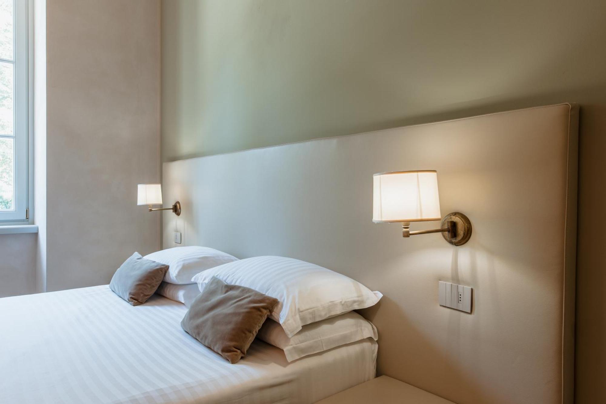Pavillon Suite & Apartments Peschiera del Garda Exterior photo