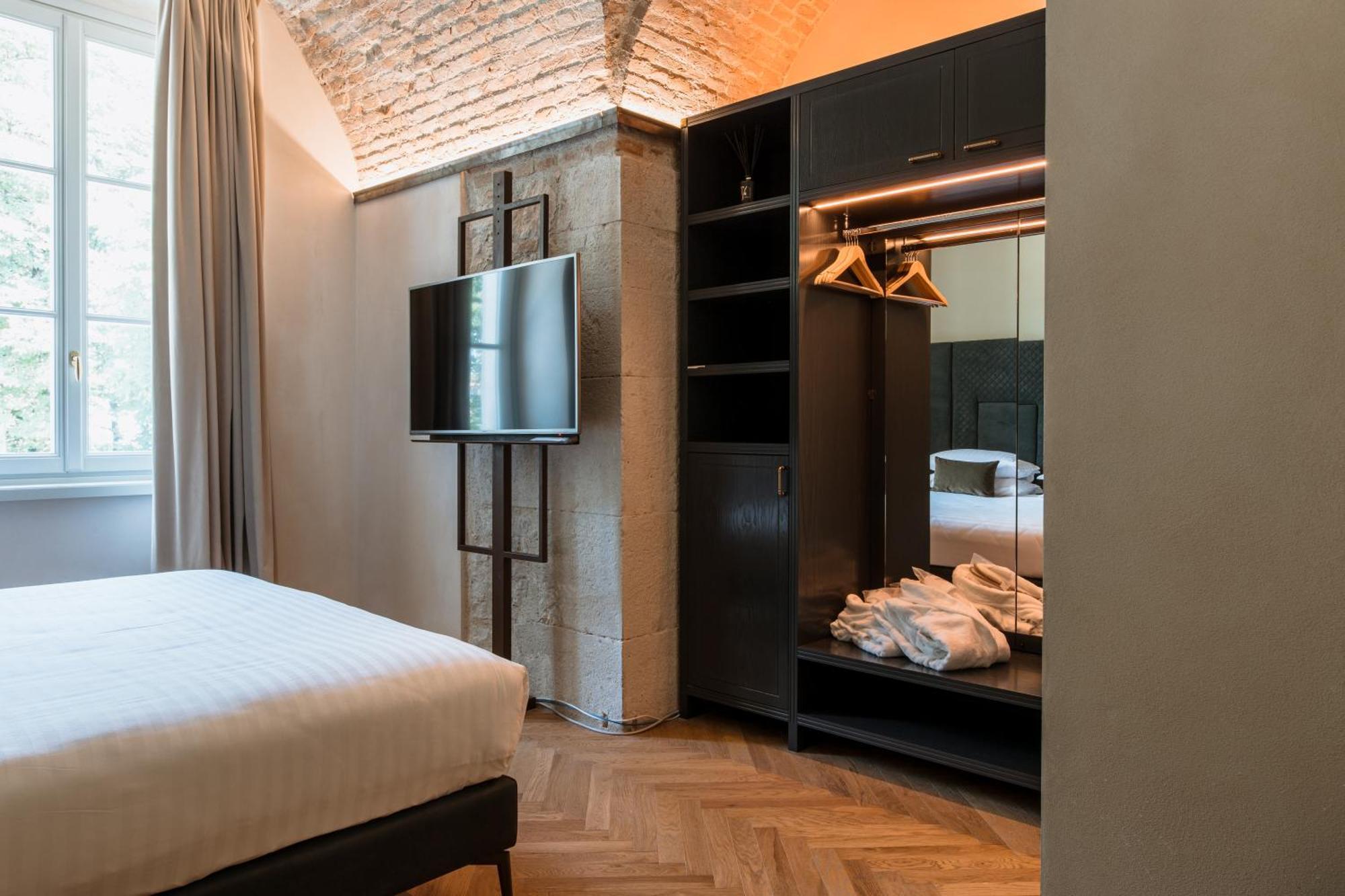 Pavillon Suite & Apartments Peschiera del Garda Exterior photo